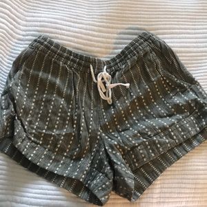 LOFT SHORTS SIZE small